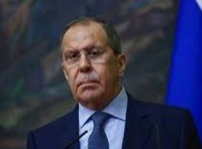 وصول وزير الخارجية الروسي إلى مالي لبحث توسيع التعاون بين البلدين