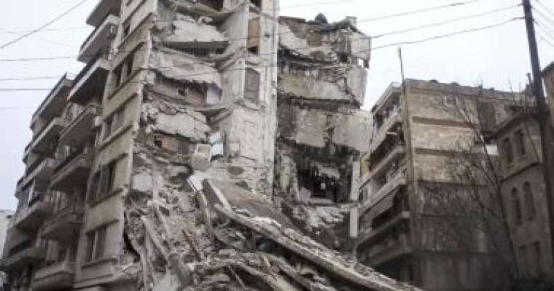 ارتفاع حصيلة ضحايا الزلزال فى تركيا وسوريا إلى 8900 شخص
