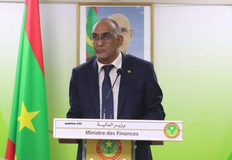 وزير المالية الموريتاني إسلمو ولد محمد إمبادي