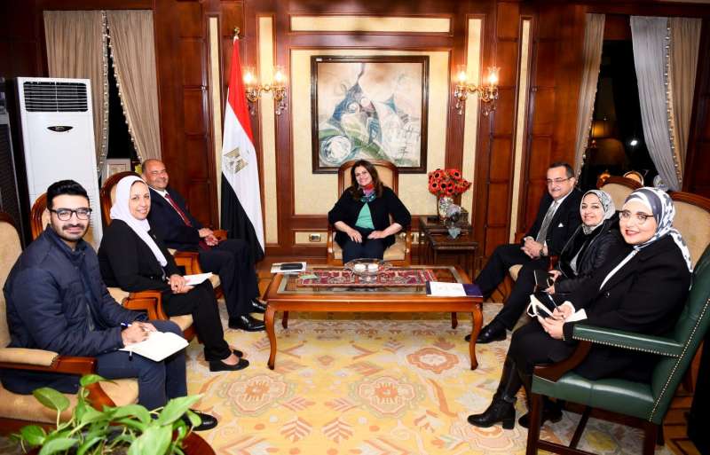 وزيرة الهجرة تلتقي قنصل عام مصر في شيكاجو لبحث التعاون والتنسيق المشترك