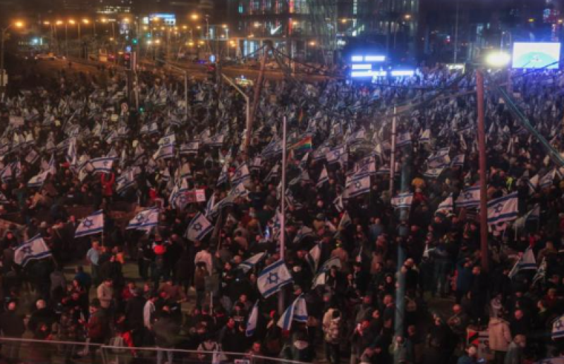 تظاهر عشرات الآلاف من الإسرائيليين ضد تعديل النظام القضائي