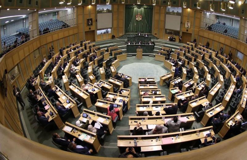 البرلمان الأردني يصوت لصالح مراجعة الاتفاقيات الموقعة مع إسرائيل