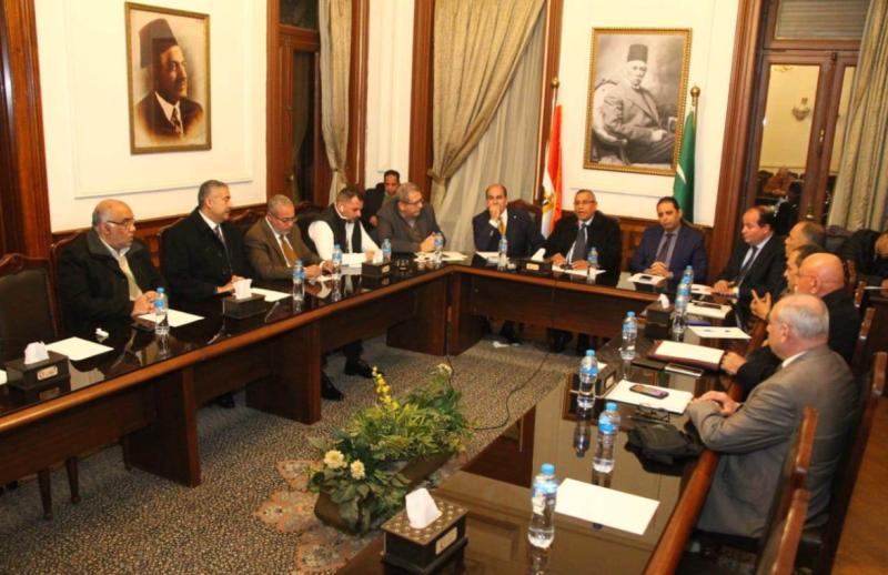 عبد السند يمامة يعتمد تشكيلات اللجنة العامة لحزب الوفد بالجيزة (صور)