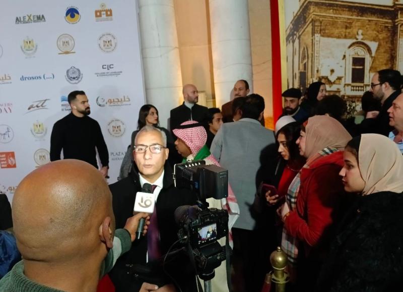 بدأ توافد الحضور بحفل افتتاح مهرجان الإسكندرية للفيلم القصير