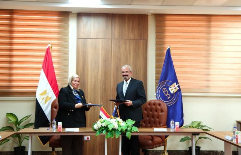 هيئة الدواء المصرية توقع بروتوكول تعاون مع كلية الصيدلة ”جامعة سيناء”