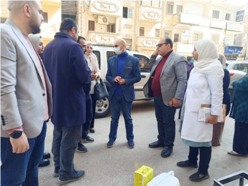 وكيل وزارة الصحة بالشرقية يتابع سير الحملة التنشيطية لتطعيم المواطنين بلقاح كورونا