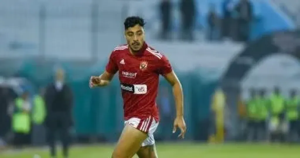 أكرم توفيق لاعب الاهلى