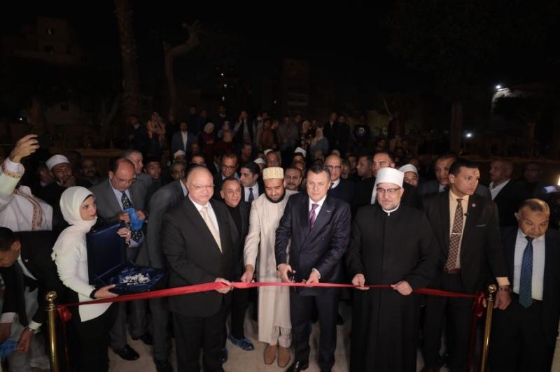 وزيرا السياحة والأوقاف ومحافظ القاهرة يفتتحون مسجد الحاكم بأمر الله