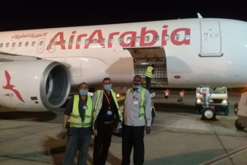 رئيس مجلس إدارة الشركة المصرية للمطارات يتفقد مطار أسوان الدولي