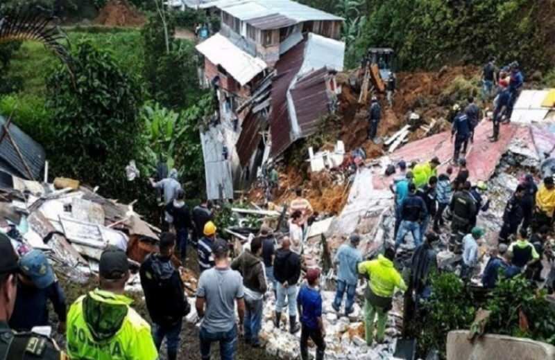 الانهيار الأرضي في إندونيسيا