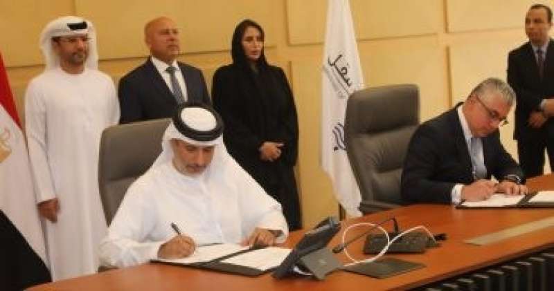 تفاصيل اتفاقيات وزارة النقل مع مجموعة موانئ أبو ظبى