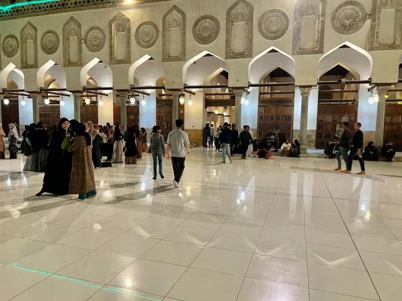 الجامع الأزهر يستقبل المصلين لأداء أول «تراويح» في رمضان