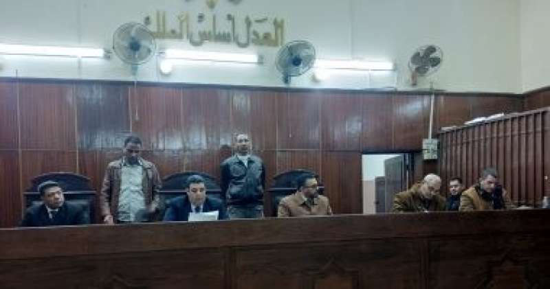 المشدد 6 سنوات لمتهمين بالاتجار فى الهيروين والحشيش بسوهاج