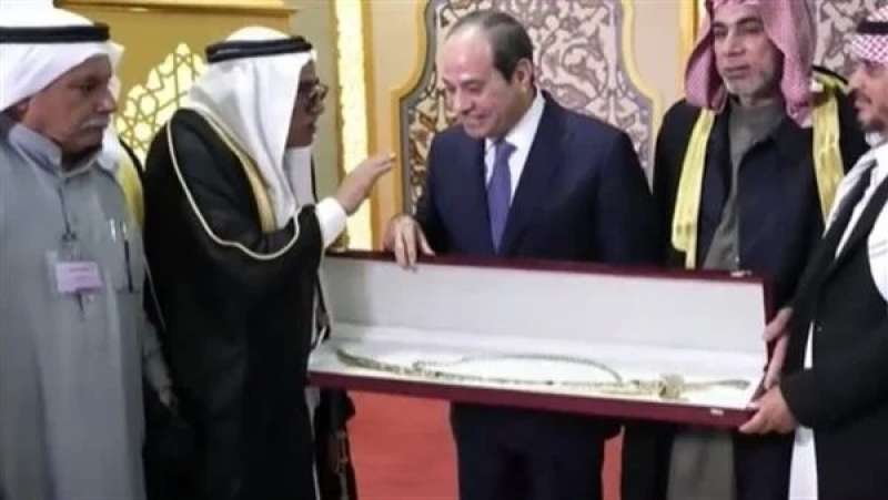 رئيس مجلس القبائل المصرية بسيناء: زيارة الرئيس السيسي أثلجت صدورنا