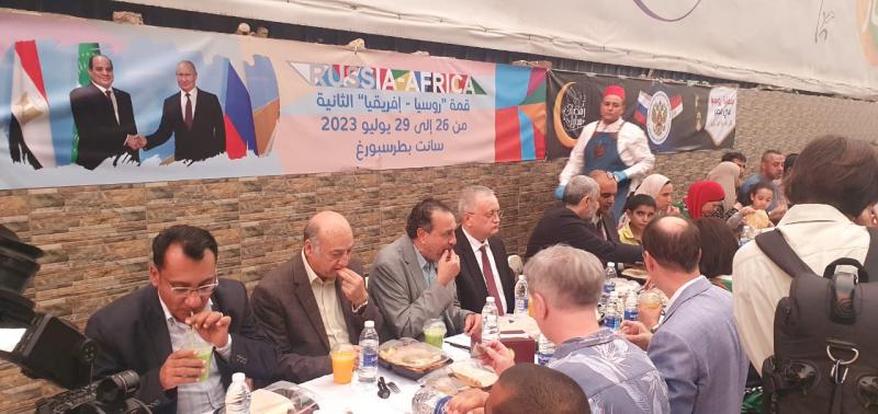 في تقليد جديد ..  إفطار السفارة الروسية في قلب القاهرة ( بالصور )