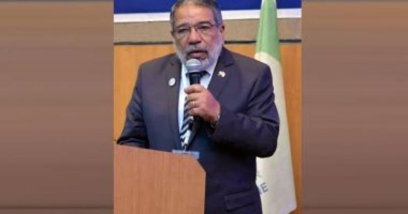 الدكتور محمد فريد الأمين العام لنقابة الأطباء