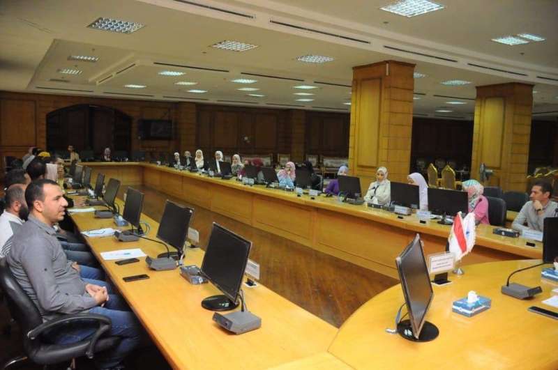 جامعة كفر الشيخ تناقش تطوير مواقعها الإلكترونية