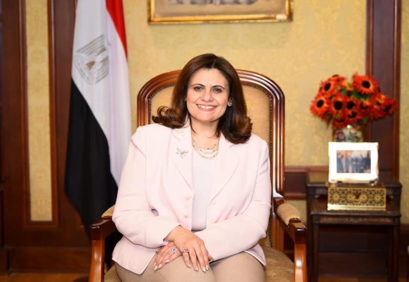 وزيرة الهجرة تدعو المصريين في الخارج لمتابعة جلسات الحوار الوطني