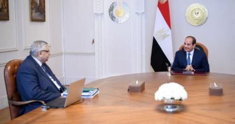 الرئيس السيسى يتابع الموقف التنفيذى للمبادرات القومية بقطاع الصحة
