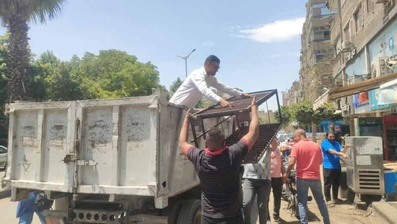 رفع 305 أطنان تراكمات مخلفات من طرق وشوارع قرى المحلة
