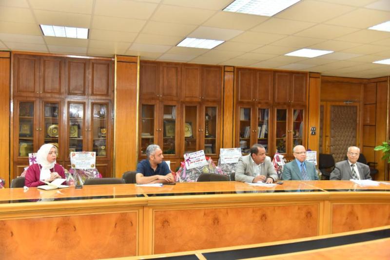 جامعة أسيوط تطلق فعاليات المؤتمر العلمي لوحدة البرامج المهنية حول الحوكمة