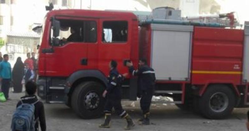 المعاينة تكشف ملابسات اشتعال حريق بمصنع كرتون في أبو النمرس