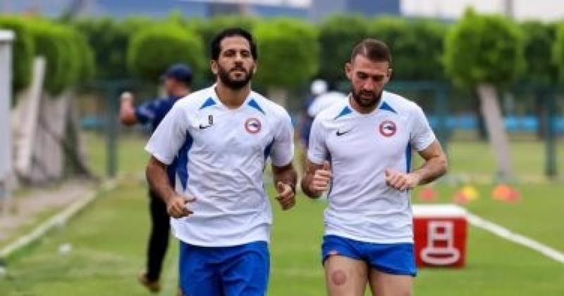 مروان محسن يعود للملاعب بعد شهر ونصف عقب تعافيه من إصابة الركبة