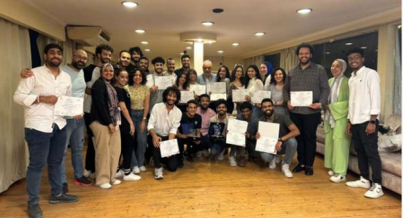 شباب المبدعين يحتفلون مع أشرف زكى بجوائز الإبداع (صور)