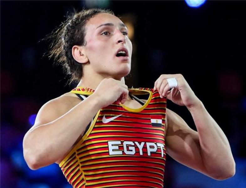 وزير الرياضة يهنئ البطلة المصرية سمر حمزة بصدارة التصنيف العالمي لوزن 76 كجم للمصارعة النسائية