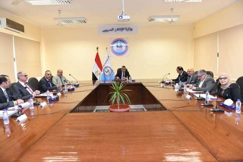 ”وزير الدولة للإنتاج الحربى” يترأس مجلس إدارة الأكاديمية المصرية للهندسة والتكنولوجيا المتقدمة