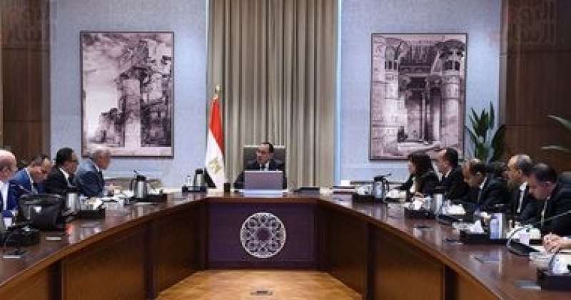 رئيس الوزراء يتابع جهود تطوير المنطقة المحيطة بالمتحف المصرى الكبير