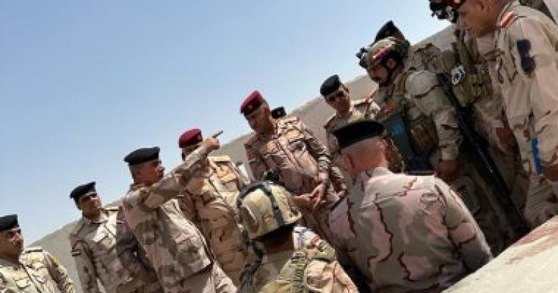 نائب قائد العمليات المشتركة العراقية يتفقد موقع الحادث