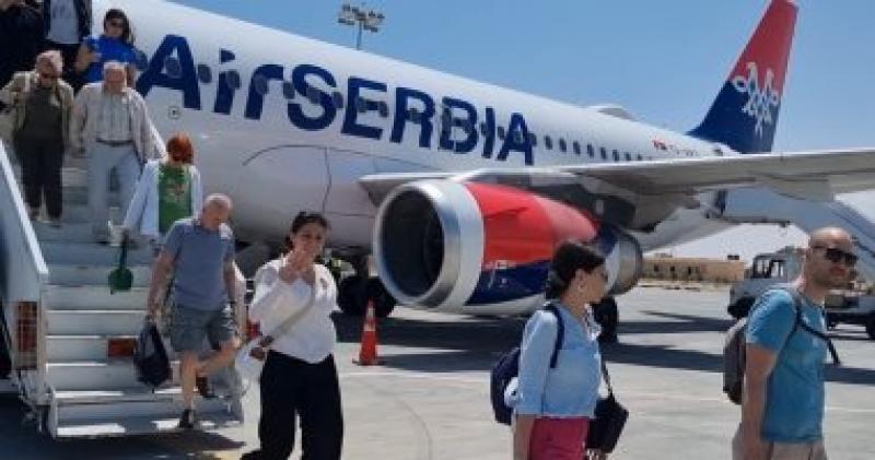 مطار مرسى مطروح يستقبل أولى الرحلات الجوية من العاصمة الصربية بلغراد