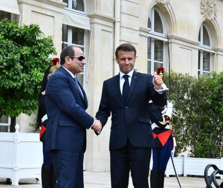الرئيس السيسي والرئيس الفرنسي ماكرون 