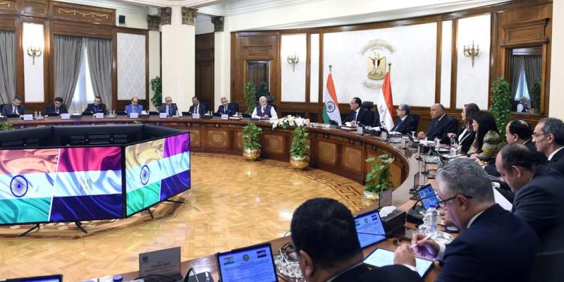 رئيس الوزراء يعرب عن تطلع مصر لإرساء علاقة إستراتيجية مع الهند في تبادل السلع والتعليم والصحة