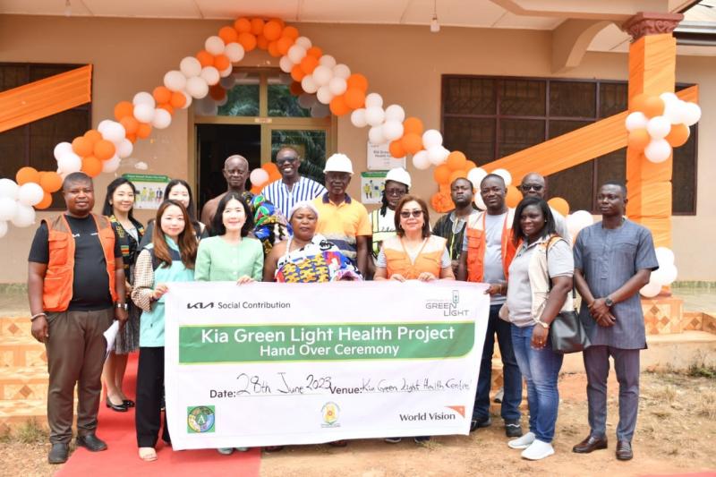 كيا تدعم الصحة العامة فى غانا بإطلاقها مشروع ”الضوء الأخضر”