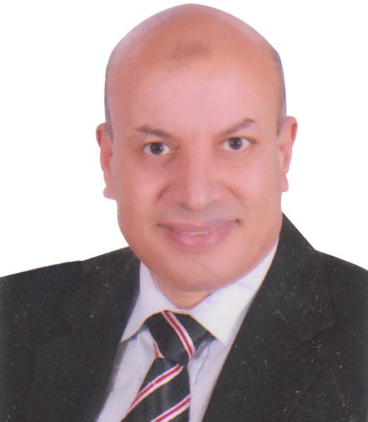 مصطفى الشيمى رئيس مجلس إدارة شركة مياه الشرب بالقاهرة 