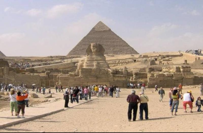السياحة: توقعات بوصول مصر إلى 15 مليون سائح خلال العام الحالى