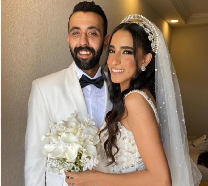 الكاتبة الصحفية فاطمة الدالى : تهنئ العروسان محمود يوسف​​​​​​​ وسلمى صلاح  بزفافهم السعيد