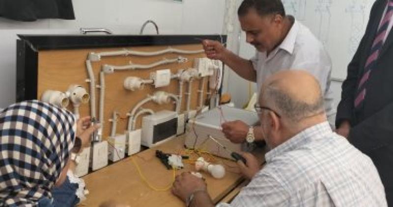 دورة تدريبية على مهنة كهرباء التوصيلات بالأسكندرية