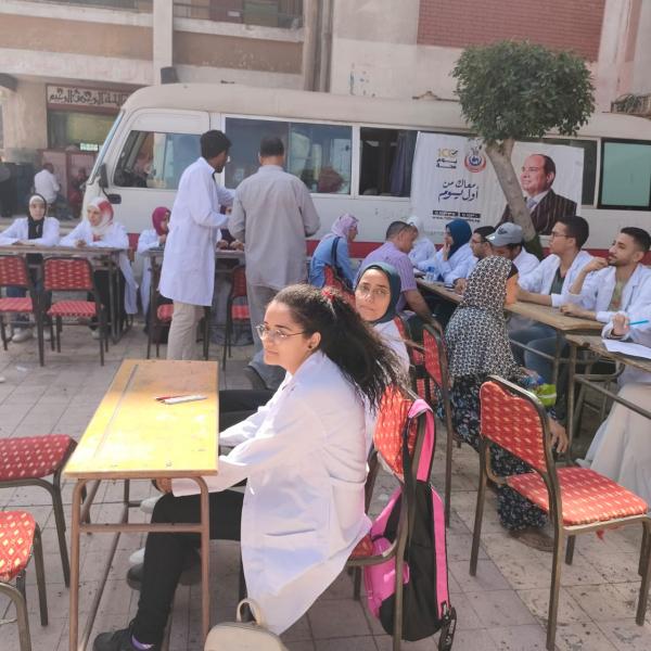 محافظة القاهرة تطلق قافلة طبية بالمجان فى الزاوية الحمراء