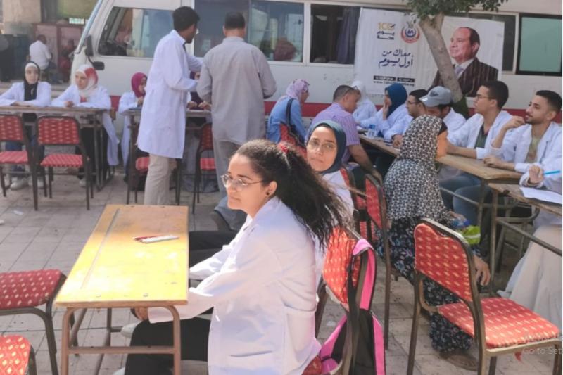محافظة القاهرة تطلق قافلة طبية بالمجان فى الزاوية الحمراء