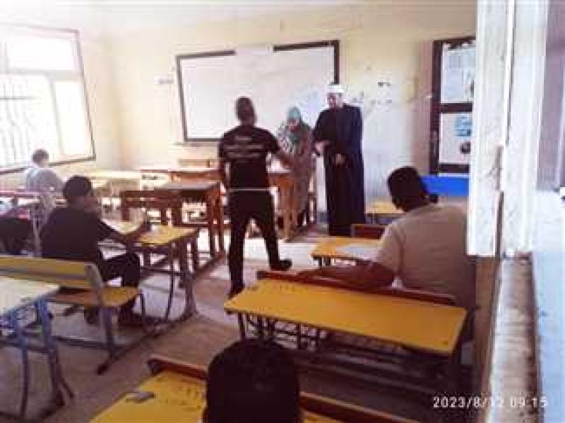 طلاب الشهادة الإعدادية الأزهرية يختتمون امتحانات الدور الثاني في المنيا