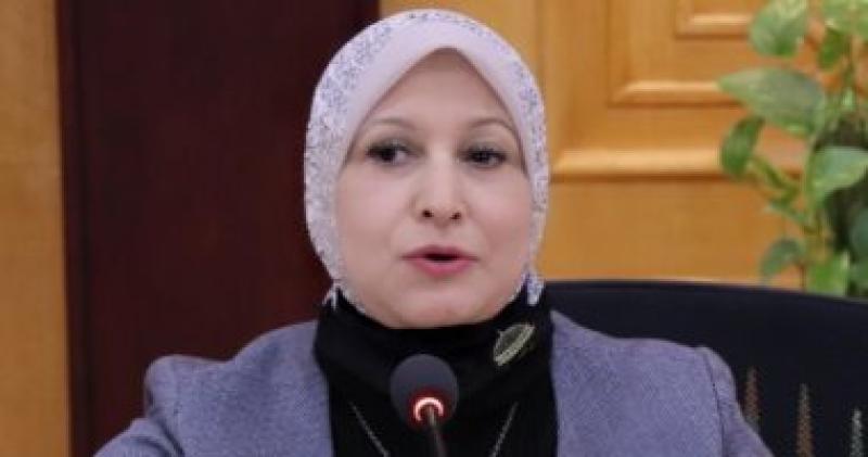 الدكتورة كوثر محمود، عضو مجلس إدارة الهيئة ونقيب عام التمريض