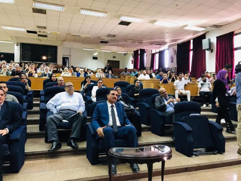 وزارة العمل: ملتقى توظيف لخريجي المعهد العالي للخدمة الاجتماعية ببورسعيد