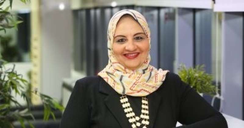 الكاتبة الصحفية زينب عبداللاه ضيفة برنامج 90 دقيقة الليلة على قناة المحور