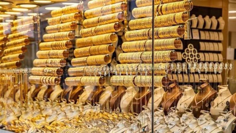 اسعار الذهب في مصر تنخفض لثالث مرة اليوم الجمعة