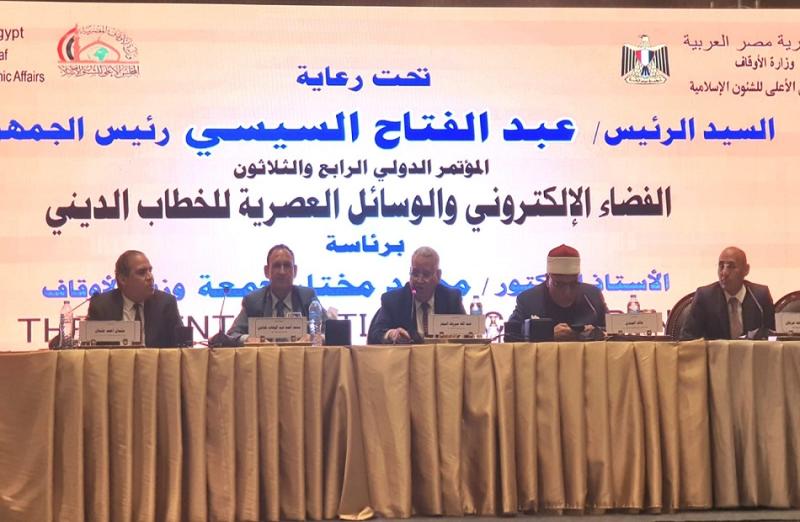 دكتور محمد عبدالوهاب خفاجي: استغلال الخطاب الديني للفضاء الإلكتروني في السياسة يضلل العقل العام للأمة