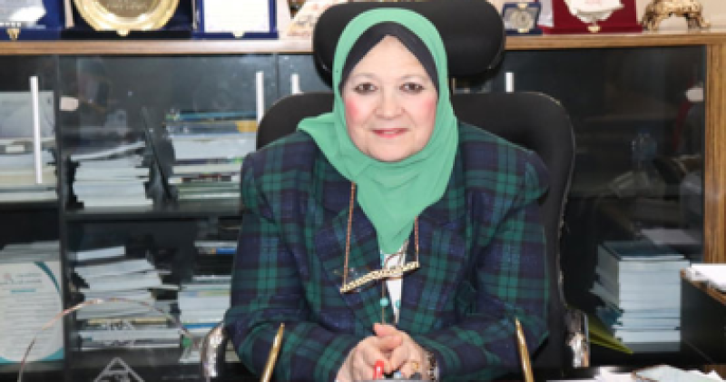 الدكتورة حنان جنيد عميد كلية الإعلام بجامعة القاهرة