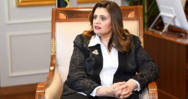 وزيرة الهجرة تلتقي نائب رئيس جمعية الصداقة الهولندية المصرية
